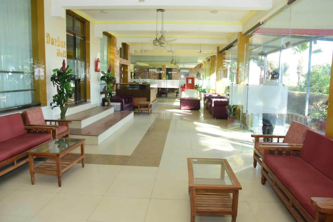 Hotel Shiv International Bhachau Exterior foto
